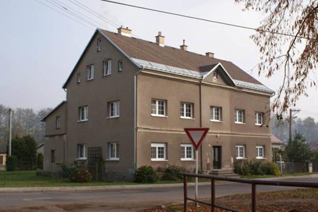 Ubytovani V Mladych Bukach Mlade Buky Exterior photo