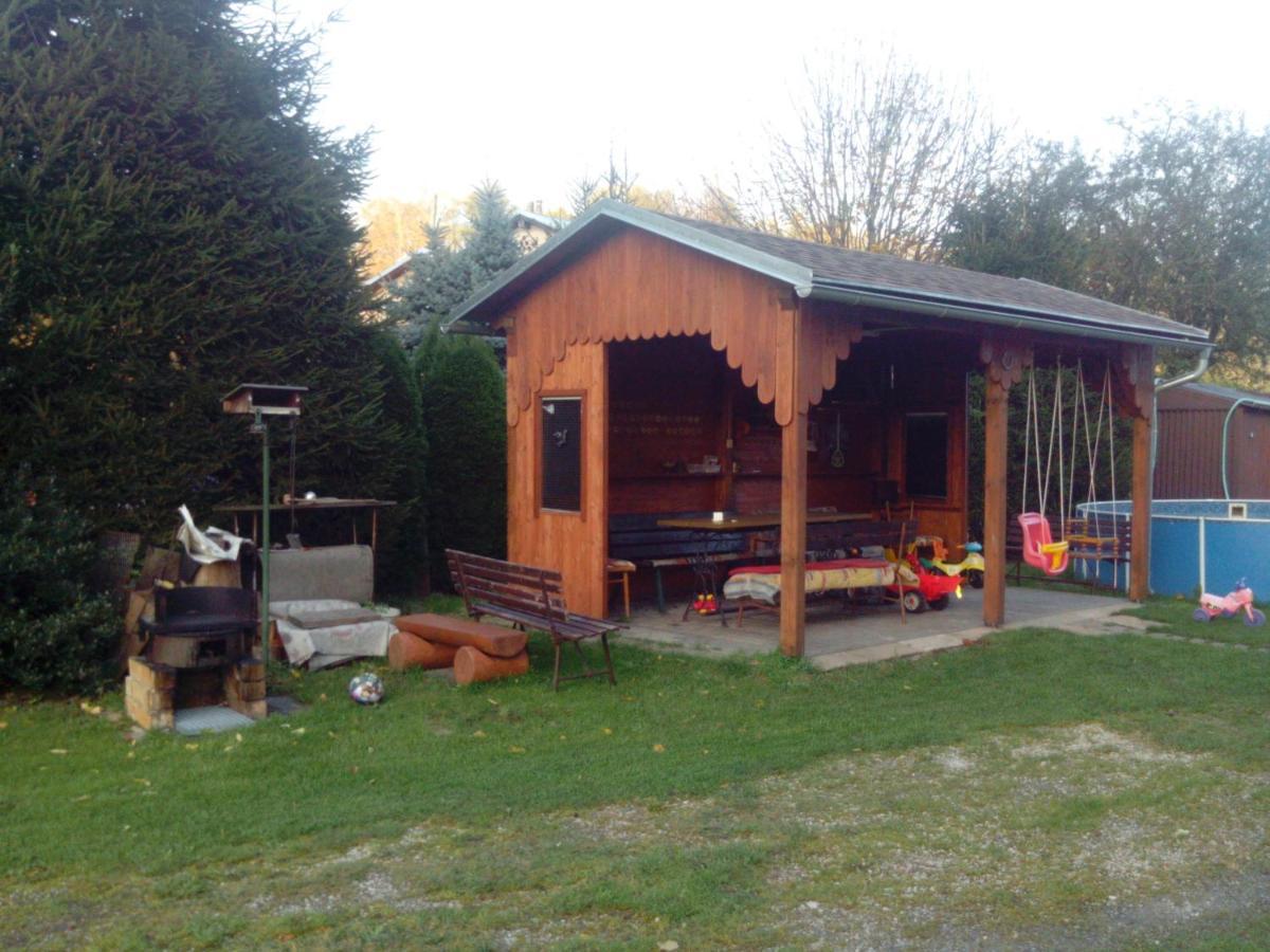 Ubytovani V Mladych Bukach Mlade Buky Exterior photo